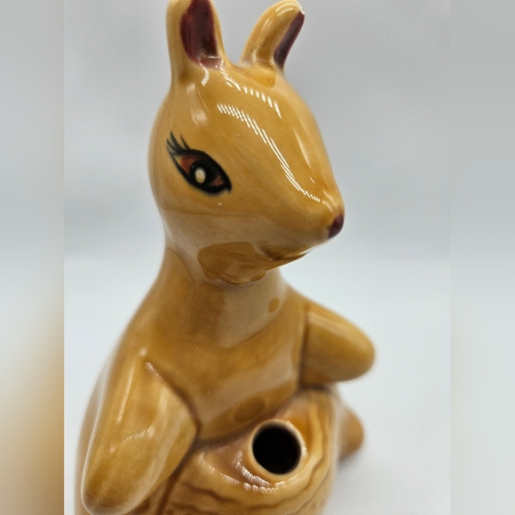 George Wood kangaroo figurine cotton dispenser - Picture 5 of 16